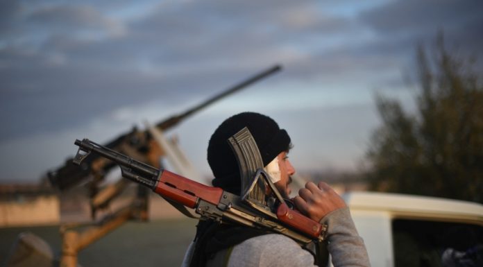 Vor lovi Tomahawkurile si rebeli jihadisti?