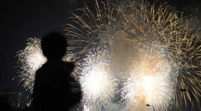 Revelion cu petarde politice la Nucsoara