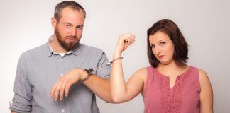 7 modalitati de a ramane fericiti in relatie in izolare