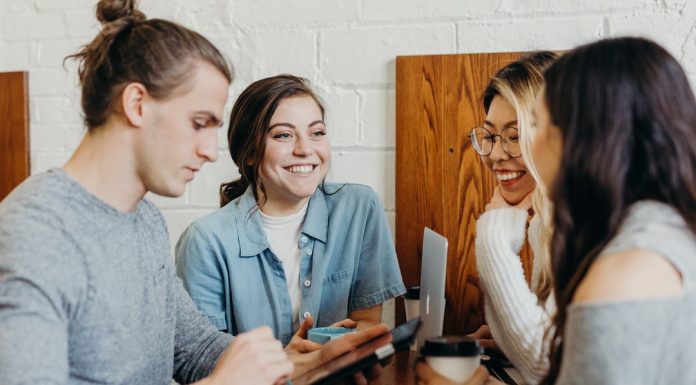 323 Citate Despre Prietenie pline de adevar