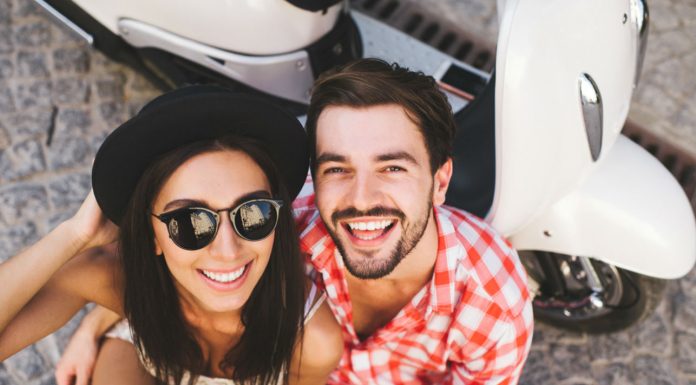 7 moduri prin care un barbat iti da de inteles ca vrea sa fie alaturi de tine