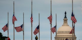 Ce avertismente de calatorie le ofera alte natiuni cetatenilor lor despre violenta SUA?